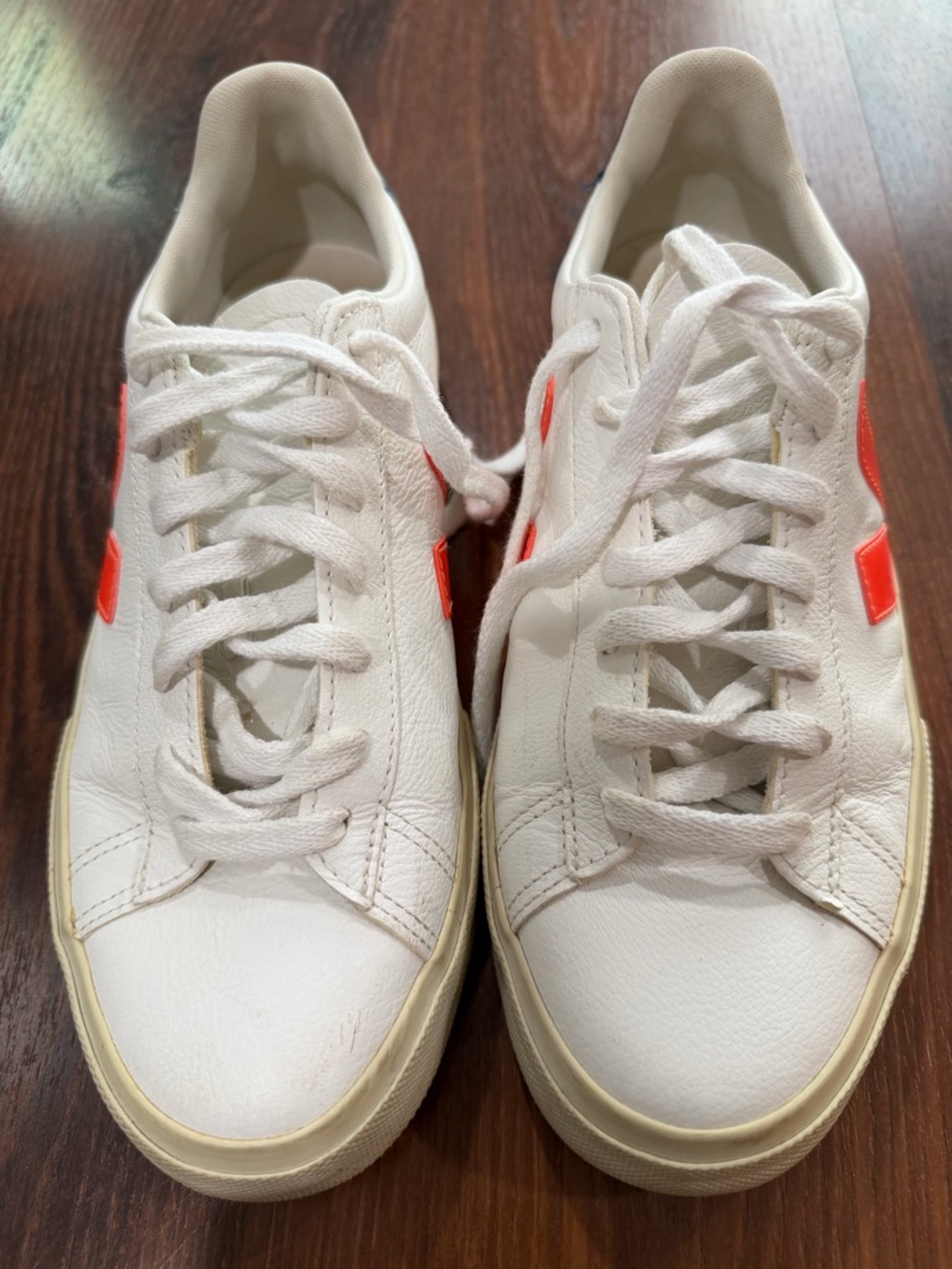 Veja Campo Women's White Leather Low Top Lace Up Athletic Sneakers Shoes Size 9 - Picture 3 of 11